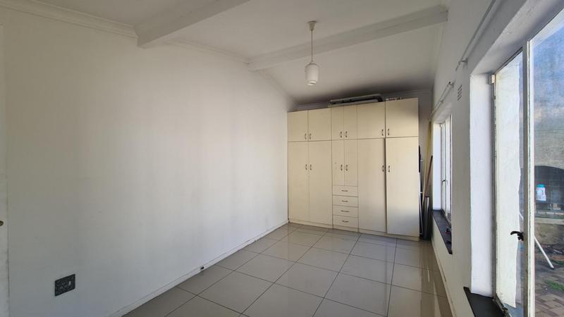 To Let 3 Bedroom Property for Rent in Vredenberg Western Cape